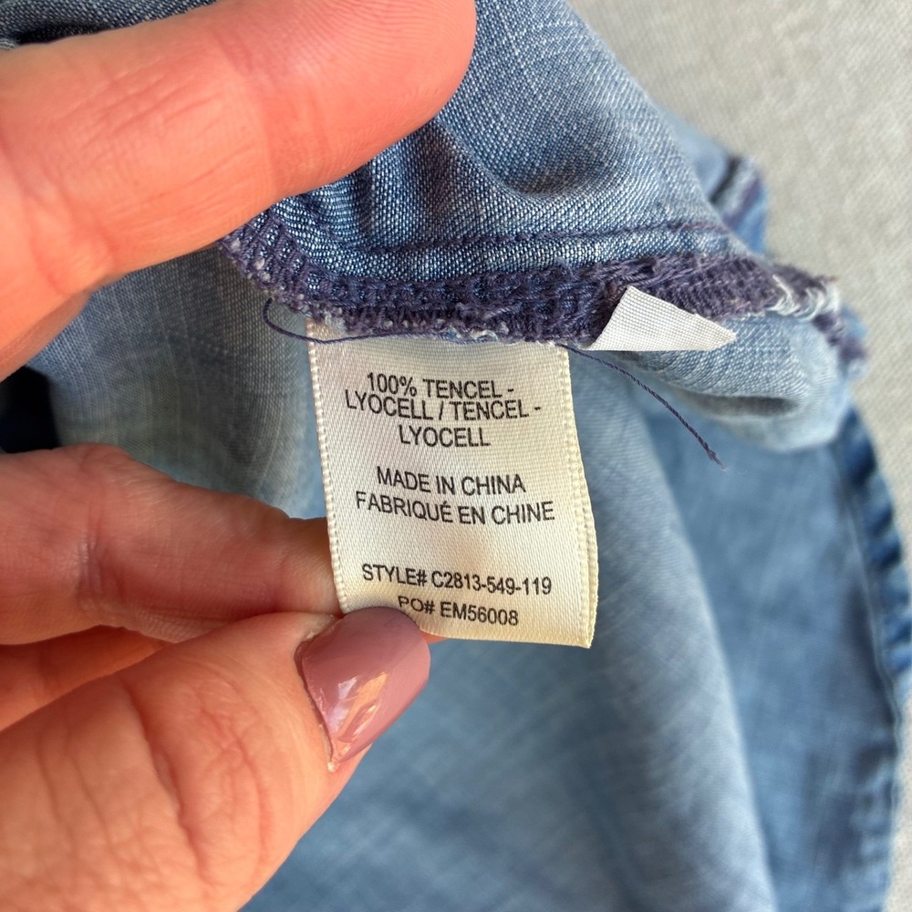 Cloth & Stone Tencel Chambray Button Down Shirt Womens Small Blue High Low Hem - Picture 10 of 11